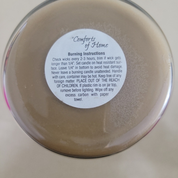 The Comfort Of Home Coffee Cake Scented Candle - Picture 6 of 11